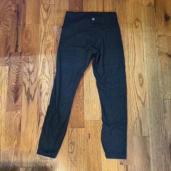 Lululemon size 6 leggings 25” dark green - Picture 3 of 3